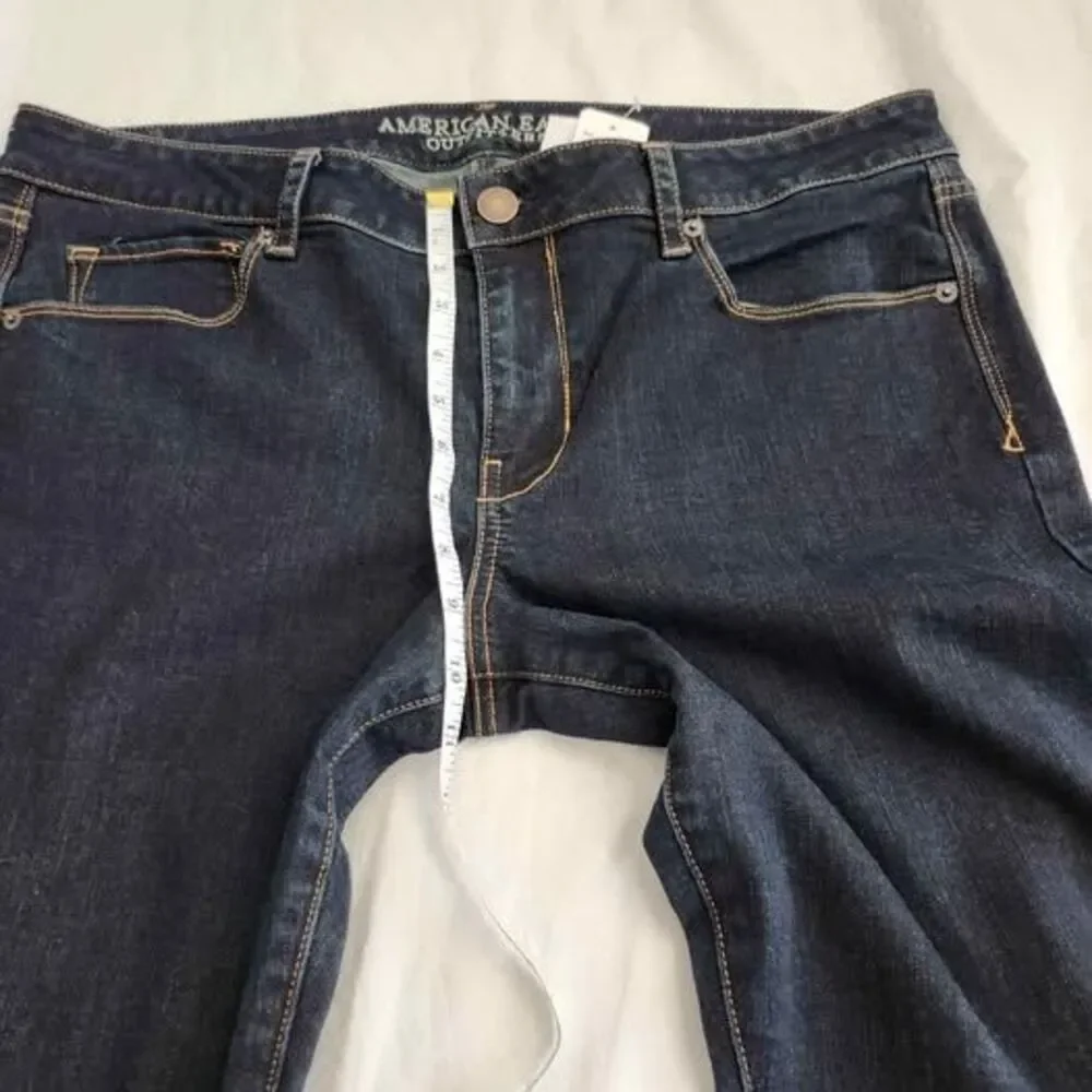American Eagle size 18 short